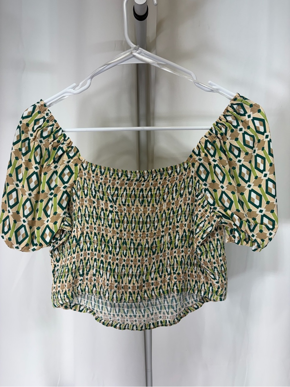 Velvet Heart Beige and Green Smocked Off-Shoulder Crop Top 3647 - Picture 2 of 7